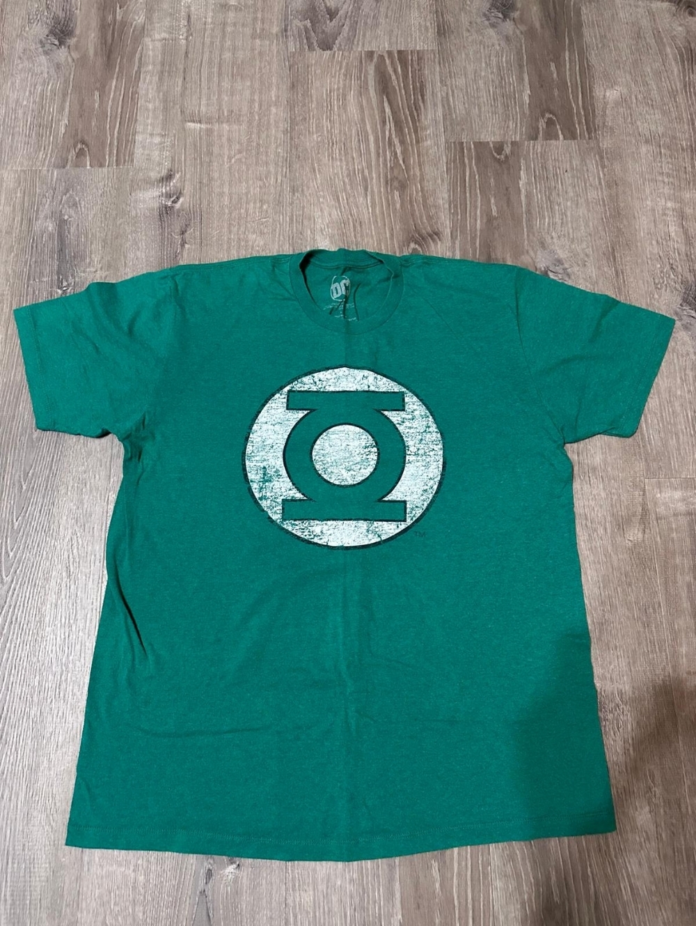 DC Green Lantern Distressed Logo Tee - Green - Picture 5 of 5